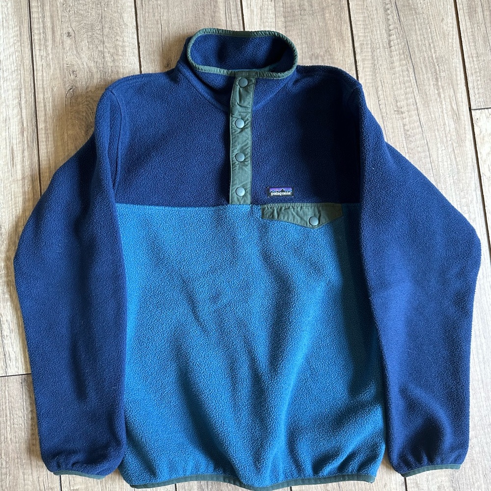 Patagonia Fleece Pullover, Size L.